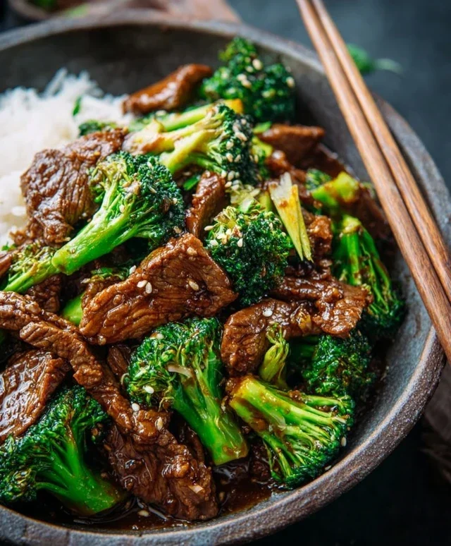 Chinese Beef and Broccoli (牛肉炒西兰花)